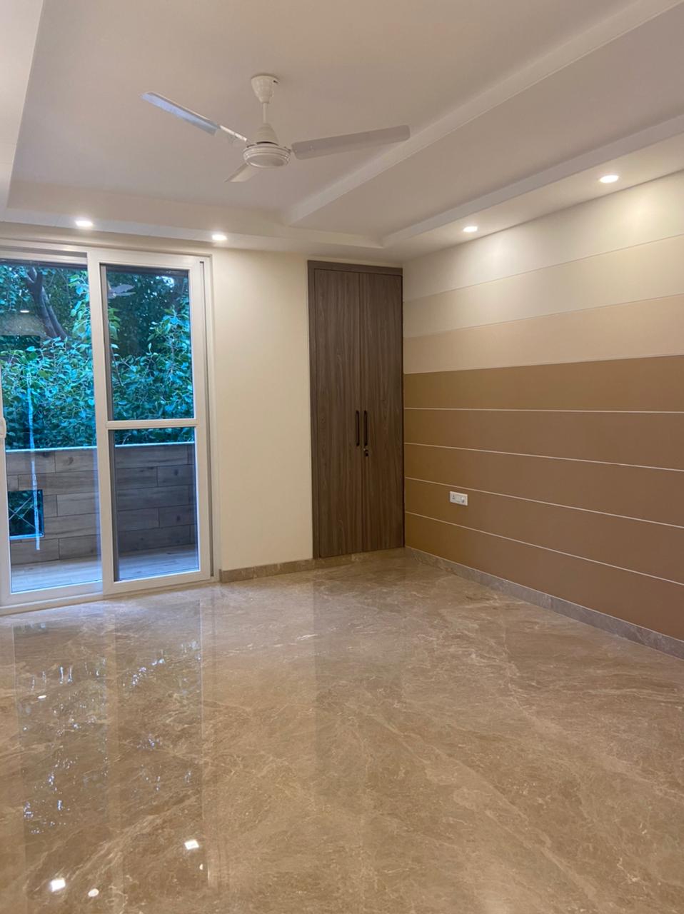 4BHK Builder Floor Available For Rent in Defence Colony