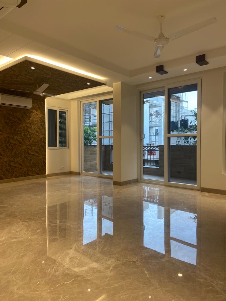 4BHK Builder Floor Available For Rent in Defence Colony