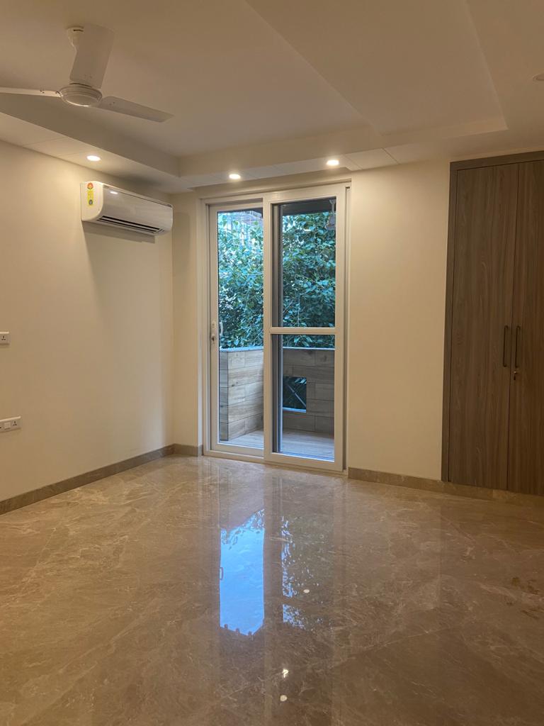 4BHK Builder Floor Available For Rent in Defence Colony