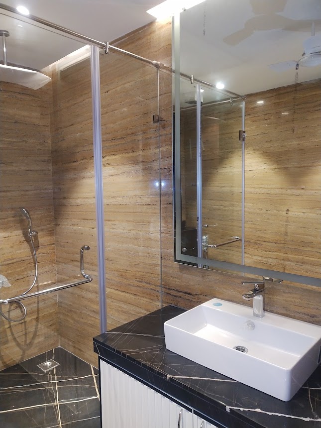 Builder Floor Available for Sale in Defence Colony